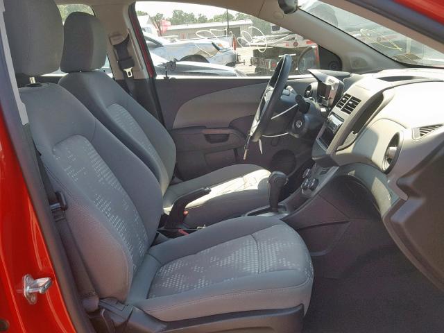 1G1JA5SH6D4140899 - 2013 CHEVROLET SONIC LS 红色 照片 5