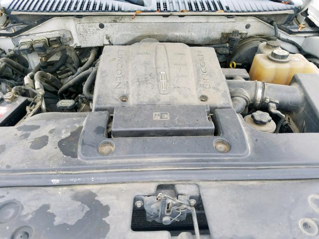 5LMFL27568LJ18135 - 2008 LINCOLN NAVIGATOR WHITE photo 7