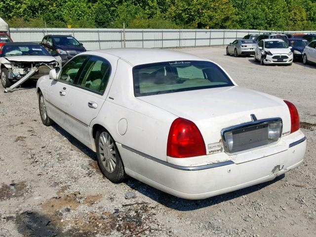 1LNHM81W85Y663801 - 2005 LINCOLN TOWN CAR S WHITE photo 3