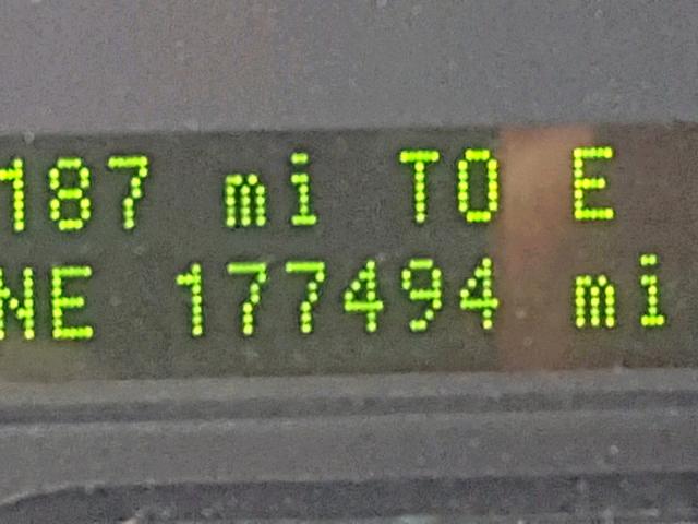 1MEHM43105G606771 - 2005 MERCURY MONTEGO PR 金色 照片 8