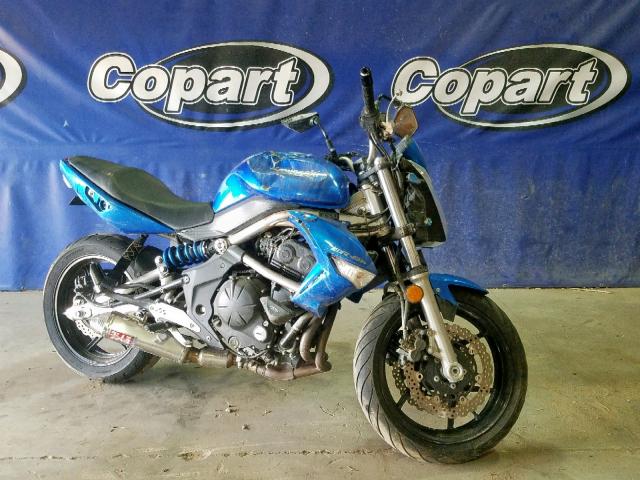 JKAEREC149DA30635 - 2009 KAWASAKI ER650 C BLUE photo 1