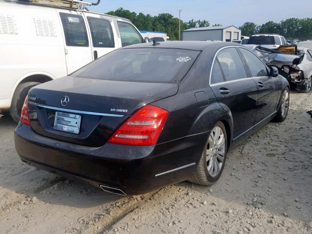 WDDNG9FB9AA291372 - 2010 MERCEDES-BENZ S 400 BLACK photo 4