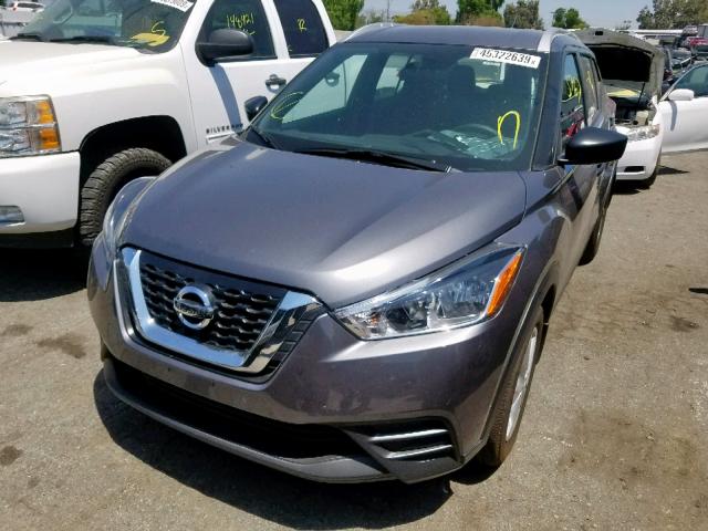 3N1CP5CU9KL479418 - 2019 NISSAN KICKS S GRAY photo 2