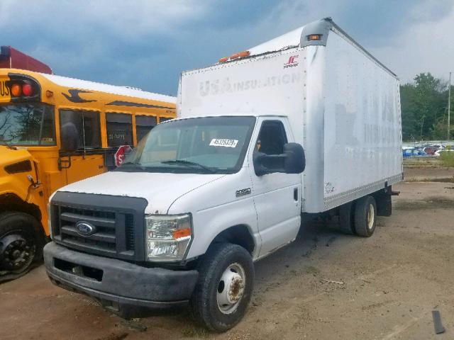 1FDWE35L08DB26357 - 2008 FORD VAN WHITE photo 2