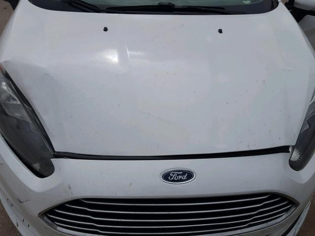 3FADP4EJ8FM118492 - 2015 FORD FIESTA SE WHITE photo 7