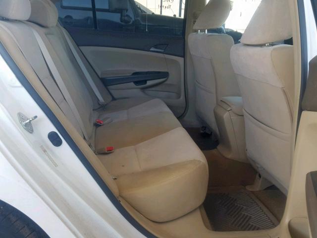 JHMCP26488C073947 - 2008 HONDA ACCORD LXP WHITE photo 6