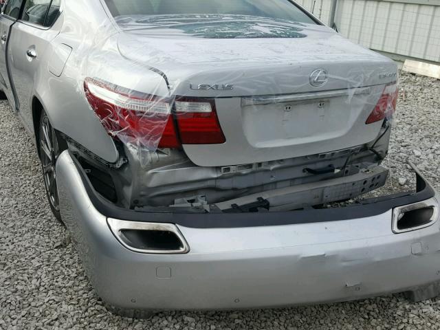 JTHBL46F075018299 - 2007 LEXUS LS 460 SILVER photo 9