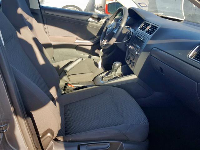 3VW2K7AJ7CM382707 - 2012 VOLKSWAGEN JETTA BASE 石墨色 照片 5