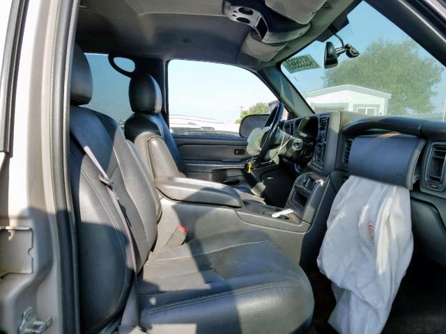 1GCHC23245F894253 - 2005 CHEVROLET SILVERADO SILVER photo 5