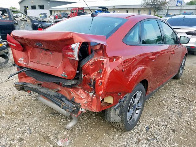 1FADP3FE3JL243535 - 2018 FORD FOCUS SE RED photo 4