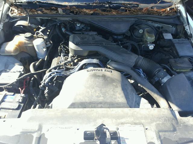 2FACP73W5NX205605 - 1992 FORD CROWN VICT WHITE photo 7