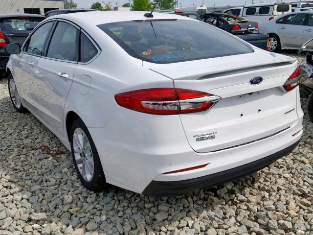 3FA6P0SU5KR226811 - 2019 FORD FUSION TIT WHITE photo 3