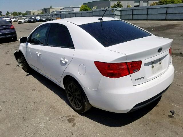 KNAFU4A24C5564261 - 2012 KIA FORTE EX WHITE photo 3