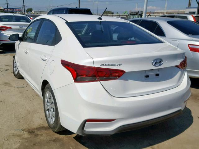 3KPC24A32KE067779 - 2019 HYUNDAI ACCENT SE WHITE photo 3