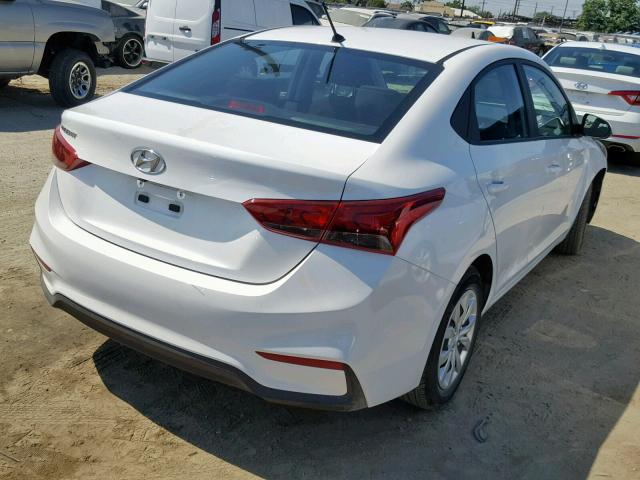 3KPC24A32KE067779 - 2019 HYUNDAI ACCENT SE WHITE photo 4