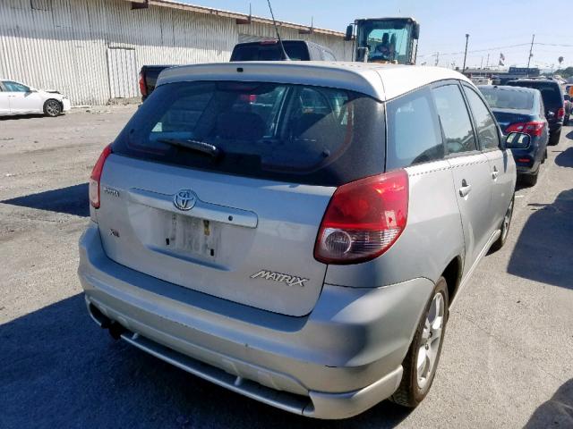 2T1KR32E23C063684 - 2003 TOYOTA MATRIX 银色 照片 4