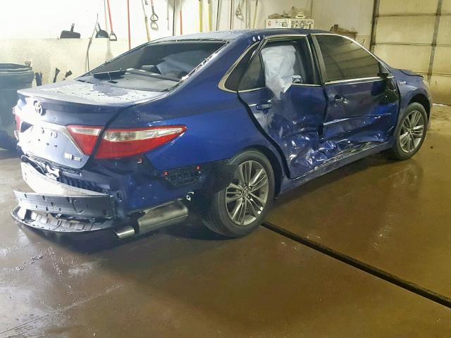 4T1BD1FK0FU156127 - 2015 TOYOTA CAMRY HYBR BLUE photo 4