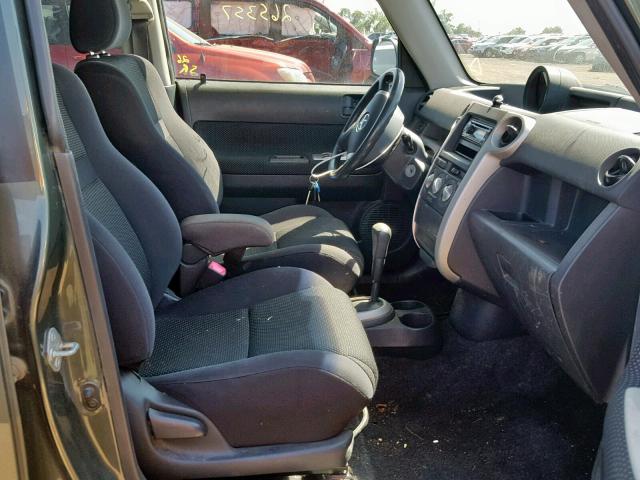 JTLKT324454010617 - 2005 TOYOTA SCION XB 灰色 照片 5