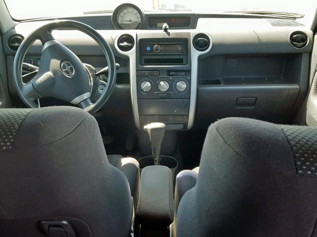 JTLKT324454010617 - 2005 TOYOTA SCION XB 灰色 照片 9