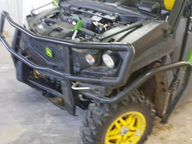 1M0835MDKJM010852 - 2018 JOHN DEERE GATOR 4X4 GREEN photo 10