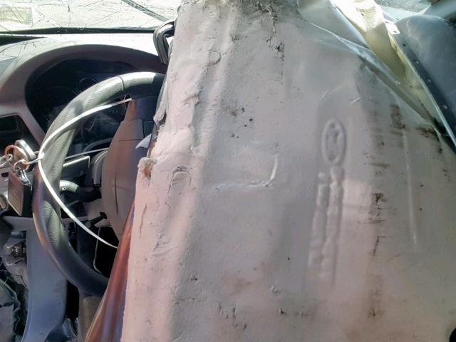 2FMDA52255BA00328 - 2005 FORD FREESTAR S GRAY photo 9