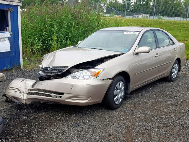 4T1BE32K44U884996 - 2004 TOYOTA CAMRY LE TAN photo 2