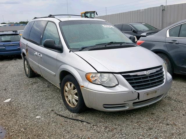 2C4GP54L15R501942 - 2005 CHRYSLER TOWN & COU SILVER photo 1