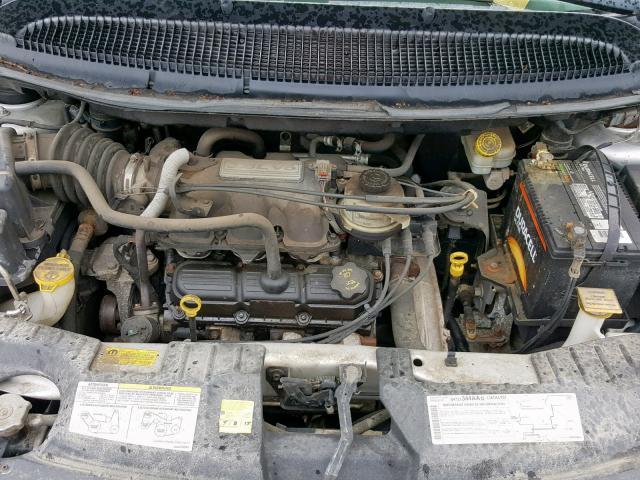 2C4GP54L15R501942 - 2005 CHRYSLER TOWN & COU SILVER photo 7