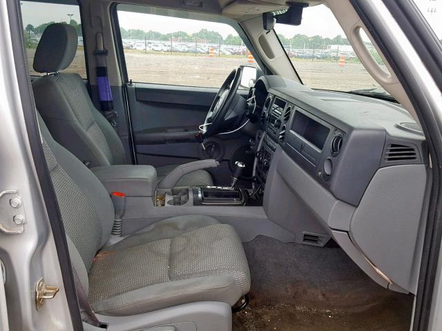 1J8HG48KX7C624238 - 2007 JEEP COMMANDER SILVER photo 5
