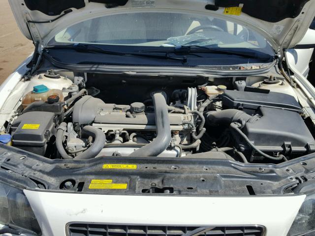 YV1RH58D222177137 - 2002 VOLVO S60 2.5T WHITE photo 7