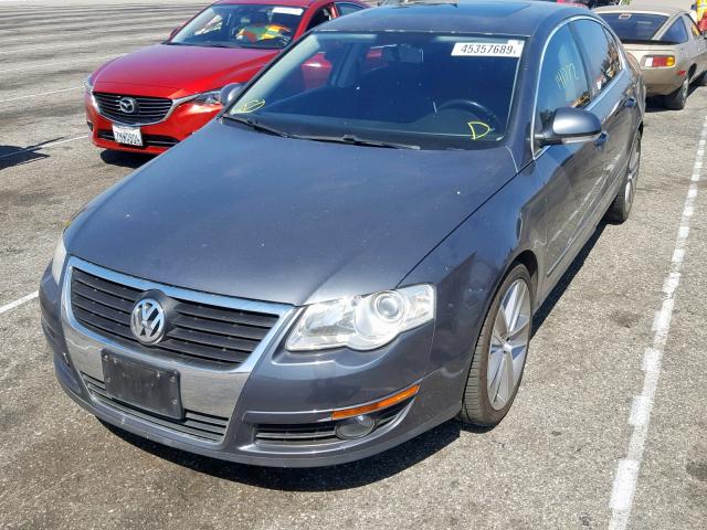 WVWJM7AN7AP028852 - 2010 VOLKSWAGEN PASSAT KOM GRAY photo 2