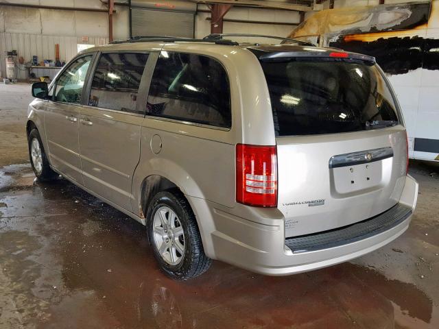 2A8HR54P98R613323 - 2008 CHRYSLER TOWN & COU GOLD photo 3