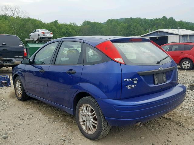 3FAFP37N45R137707 - 2005 FORD FOCUS ZX5 BLUE photo 3