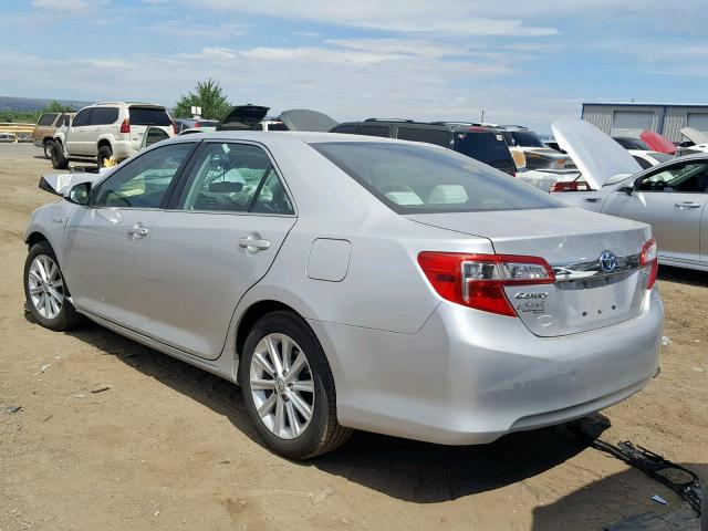 4T1BD1FK9DU090349 - 2013 TOYOTA CAMRY HYBR SILVER photo 3