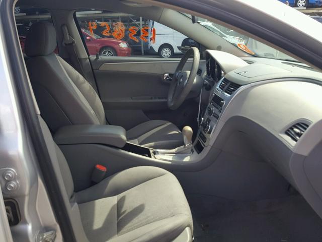 1G1ZG57K894235512 - 2009 CHEVROLET MALIBU LS 银色 照片 5