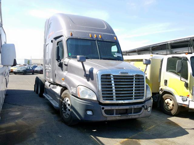 1FUJGLDR8CLBH5150 - 2012 FREIGHTLINER CASCADIA 1 GRAY photo 1