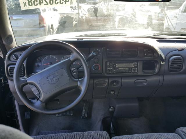 3B7HF13Z4XM588848 - 1999 DODGE RAM 1500 GREEN photo 9