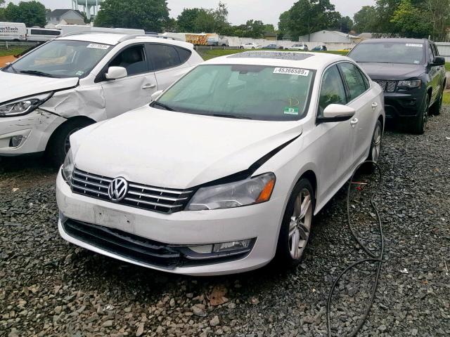 1VWBM7A37CC100207 - 2012 VOLKSWAGEN PASSAT SE WHITE photo 2