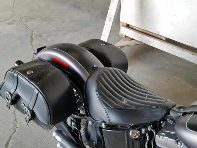 1HD1JRV13HB015193 - 2017 HARLEY-DAVIDSON FLS SOFTAI 银色 照片 6