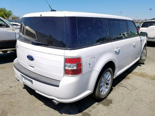 2FMGK5B89FBA22283 - 2015 FORD FLEX SE WHITE photo 4