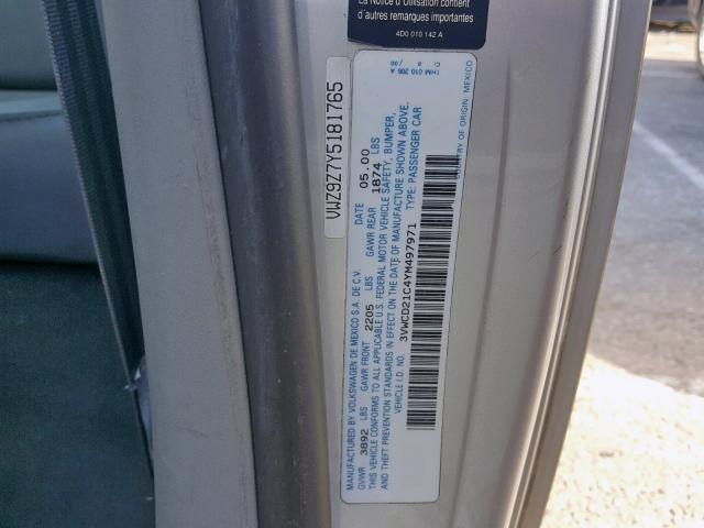 3VWCD21C4YM497971 - 2000 VOLKSWAGEN NEW BEETLE ვერცხლისფერი ფოტო 10