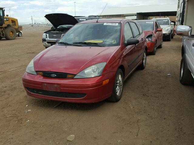 3FAFP37303R174393 - 2003 FORD FOCUS ZX5 RED photo 2