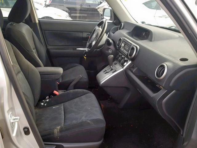JTLZE4FE8B1126403 - 2011 TOYOTA SCION XB 银色 照片 5