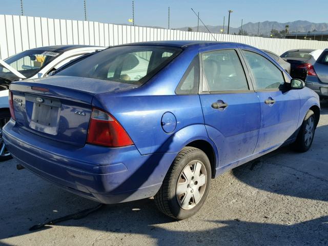 1FAFP34N36W161886 - 2006 FORD FOCUS ZX4 BLUE photo 4