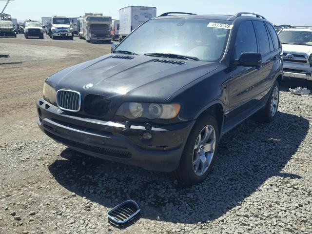 5UXFB33542LH32910 - 2002 BMW X5 4.4I BLACK photo 2