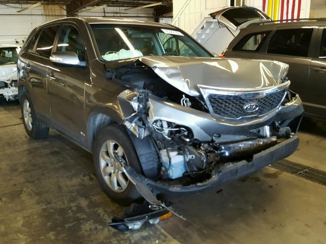 5XYKTCA6XCG269271 - 2012 KIA SORENTO BA GRAY photo 1