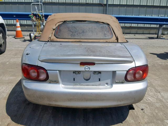 JM1NB353410218710 - 2001 MAZDA MX-5 MIATA SILVER photo 6