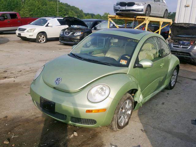 3VWRG31C99M511971 - 2009 VOLKSWAGEN NEW BEETLE Grün Foto 2