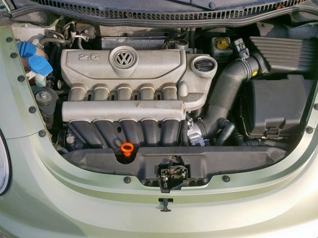 3VWRG31C99M511971 - 2009 VOLKSWAGEN NEW BEETLE Grün Foto 7