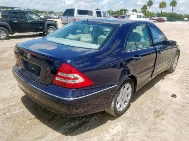 WDBRF61J55A710575 - 2005 MERCEDES-BENZ C 240 BLUE photo 4